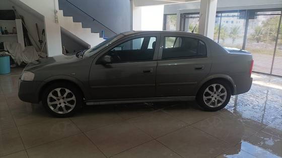CHEVROLET ASTRA 2.0 MPFI ADVANTAGE SEDAN 8V FLEX 4P MANUAL CHEVROLET ASTRA 2.0 MPFI ADVANTAGE SEDAN 8V FLEX 4P MANUAL